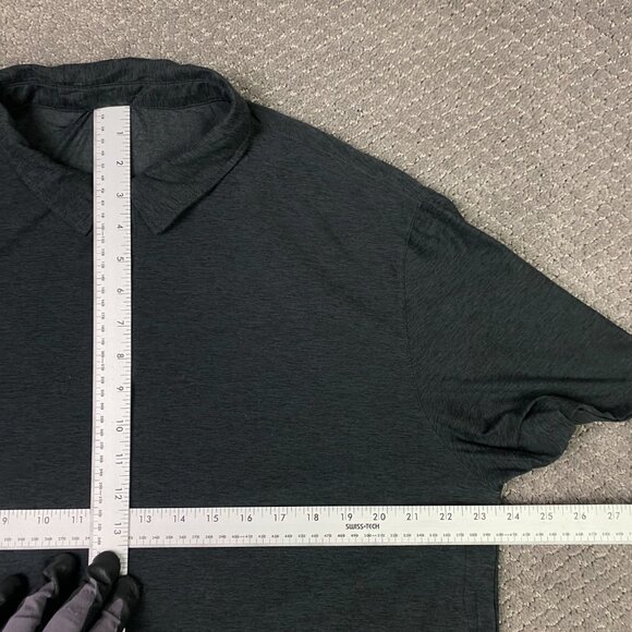 Vuori Strato Tech Polo Shirt Men's Large XL Black Stretch Golf Performance - Picture 5 of 7